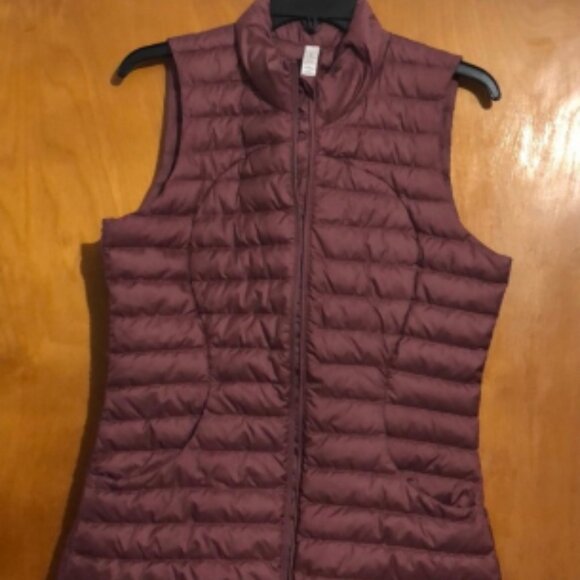 NWT LULULEMON Pack It Down Vest Size: 6 - Picture 1 of 7